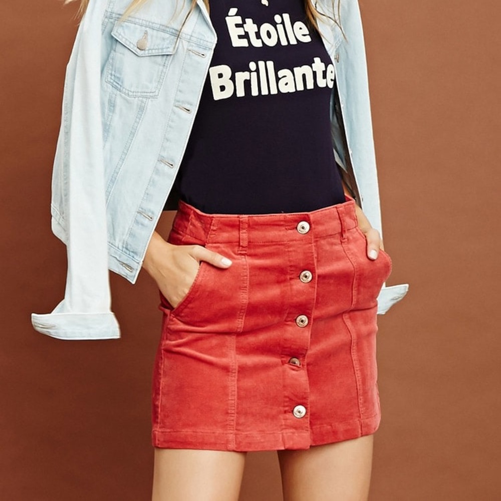 NWOT Buttoned skirt